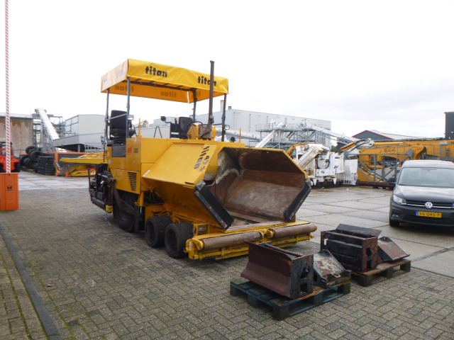 Асфальтоукладач INGERSOLL RAND ABG TITAN 473: фото 37