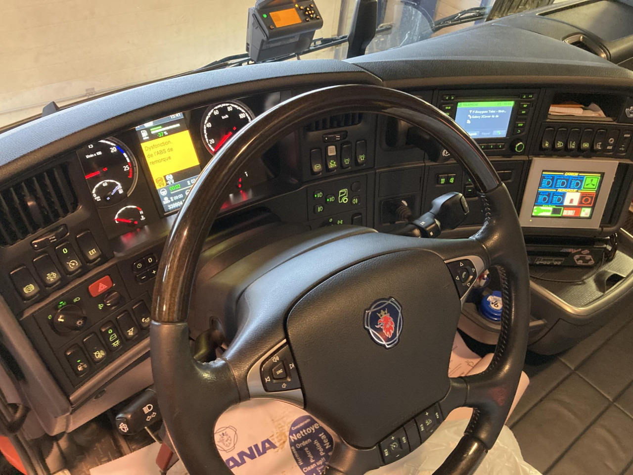SCANIA porteur + grue AR cabine - Вантажівка шасі: фото 5 SCANIA porteur + grue AR cabine - Вантажівка шасі: фото 5