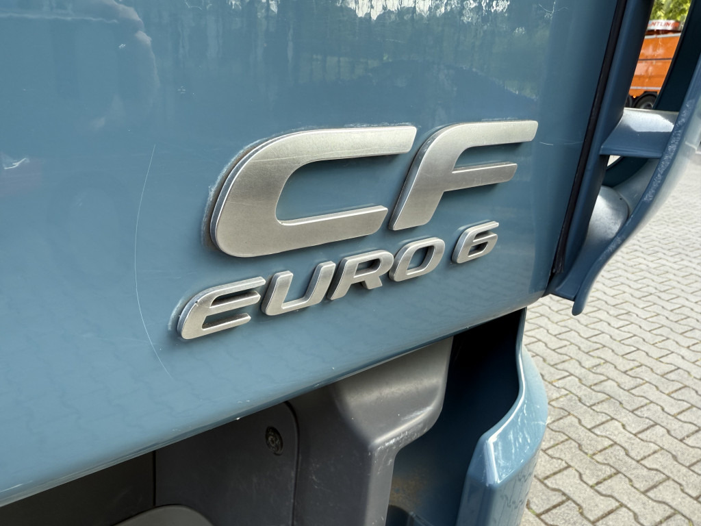 Daf CF320 Palfinger PK12001L Baustoffkran - Бортова вантажівка/ Платформа, Вантажівка з маніпулятором: фото 2 Daf CF320 Palfinger PK12001L Baustoffkran - Бортова вантажівка/ Платформа, Вантажівка з маніпулятором: фото 2