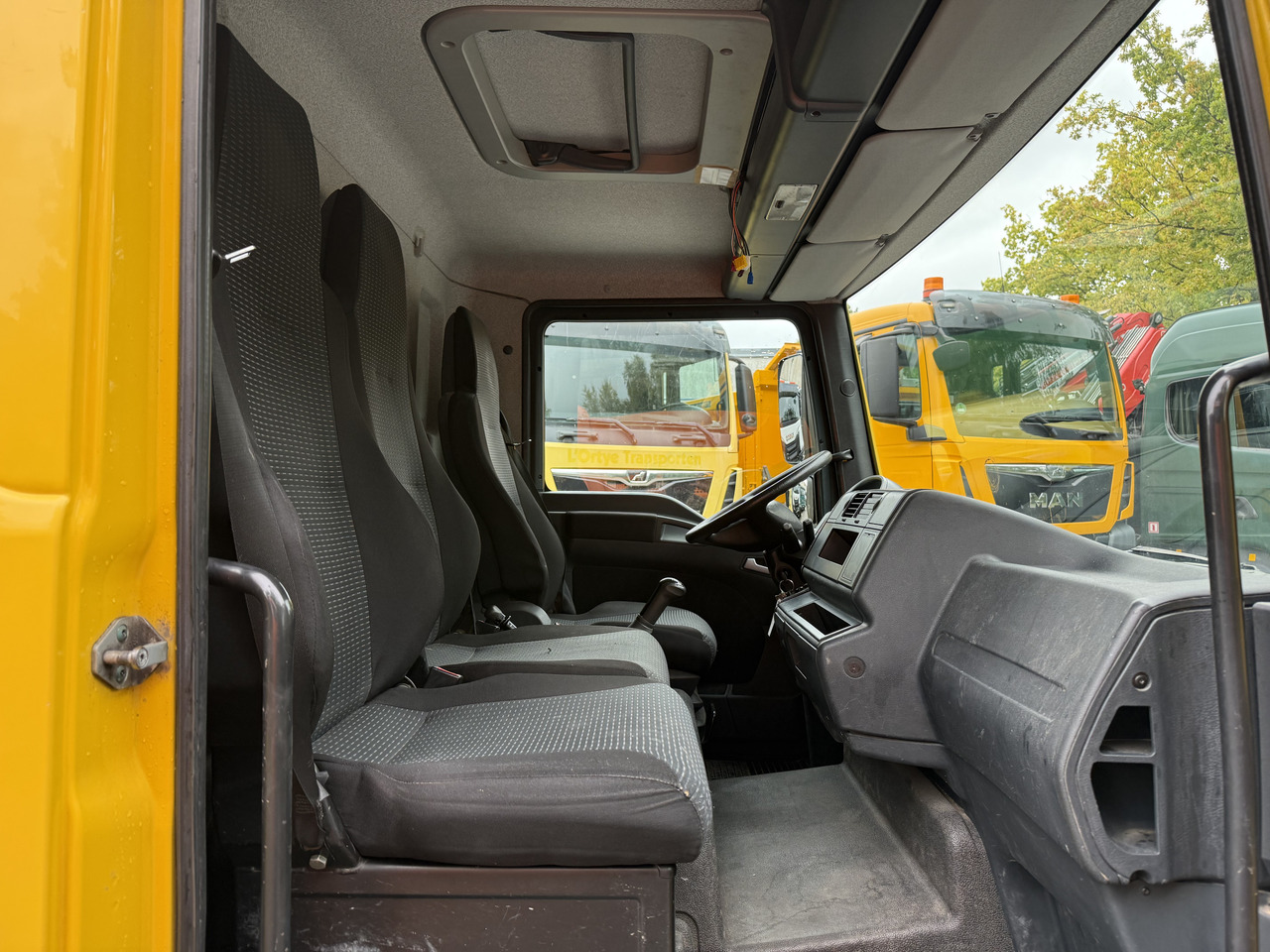 MAN TGL 8.180 BB - Бортова вантажівка/ Платформа: фото 5 MAN TGL 8.180 BB - Бортова вантажівка/ Платформа: фото 5