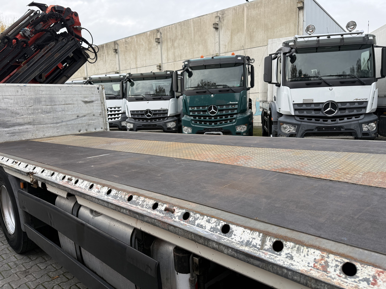 MAN TGS 26.360 6X2 Palfinger 27002 bis 26.5 Meter - Бортова вантажівка/ Платформа, Вантажівка з маніпулятором: фото 2 MAN TGS 26.360 6X2 Palfinger 27002 bis 26.5 Meter - Бортова вантажівка/ Платформа, Вантажівка з маніпулятором: фото 2