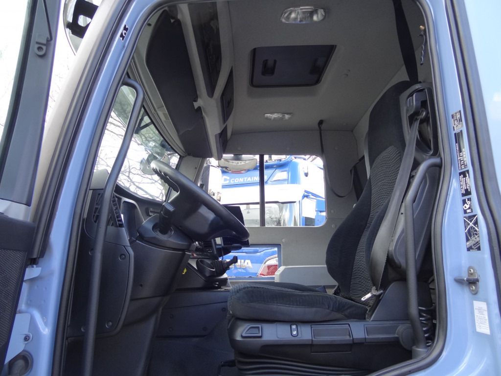 Mercedes-Benz Actros 2533 6X2 HMF 1820 Langmaterial - Бортова вантажівка/ Платформа, Вантажівка з маніпулятором: фото 4 Mercedes-Benz Actros 2533 6X2 HMF 1820 Langmaterial - Бортова вантажівка/ Платформа, Вантажівка з маніпулятором: фото 4