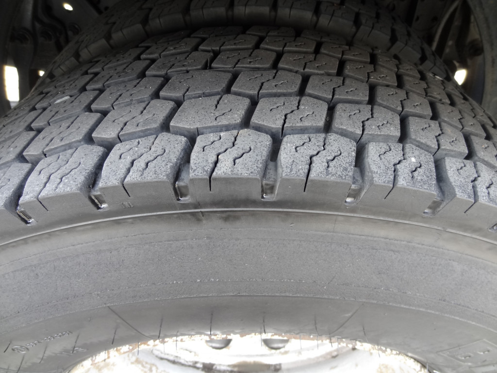 Mercedes-Benz Arocs 2630 6X2 Atlas 165.2 Baustoff - Бортова вантажівка/ Платформа, Вантажівка з маніпулятором: фото 3 Mercedes-Benz Arocs 2630 6X2 Atlas 165.2 Baustoff - Бортова вантажівка/ Платформа, Вантажівка з маніпулятором: фото 3