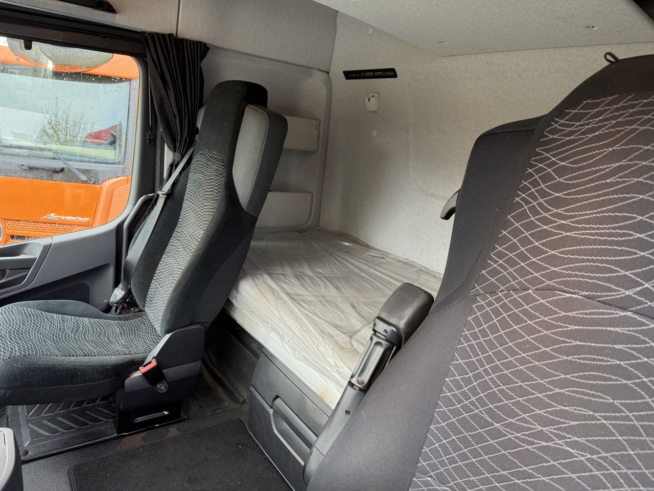 Mercedes-Benz Arocs 2653 6X4 Kran Kesla 2124L - Лісовоз, Вантажівка з маніпулятором: фото 4 Mercedes-Benz Arocs 2653 6X4 Kran Kesla 2124L - Лісовоз, Вантажівка з маніпулятором: фото 4