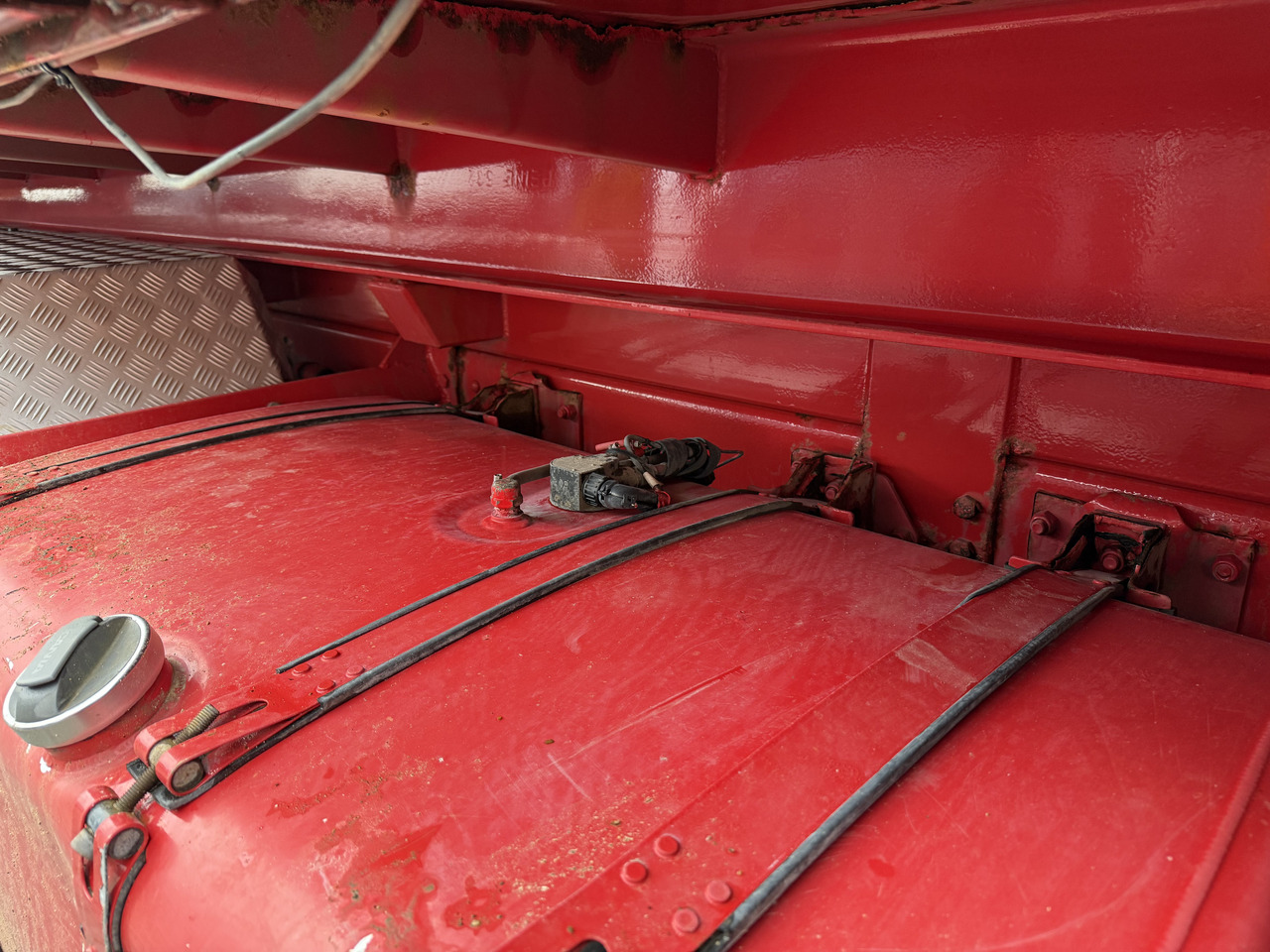 Scania R580 8X4 Kipper Kran HIAB 244-5 - Самоскид вантажівка, Вантажівка з маніпулятором: фото 2 Scania R580 8X4 Kipper Kran HIAB 244-5 - Самоскид вантажівка, Вантажівка з маніпулятором: фото 2