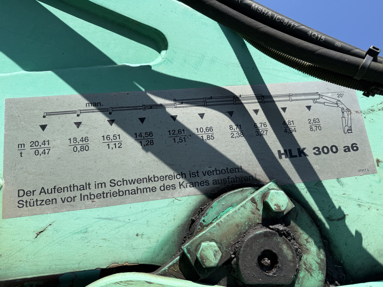 Volvo FM12 420 4X4 Kran MKG 300 bis 24 Meter - Бортова вантажівка/ Платформа, Вантажівка з маніпулятором: фото 3 Volvo FM12 420 4X4 Kran MKG 300 bis 24 Meter - Бортова вантажівка/ Платформа, Вантажівка з маніпулятором: фото 3