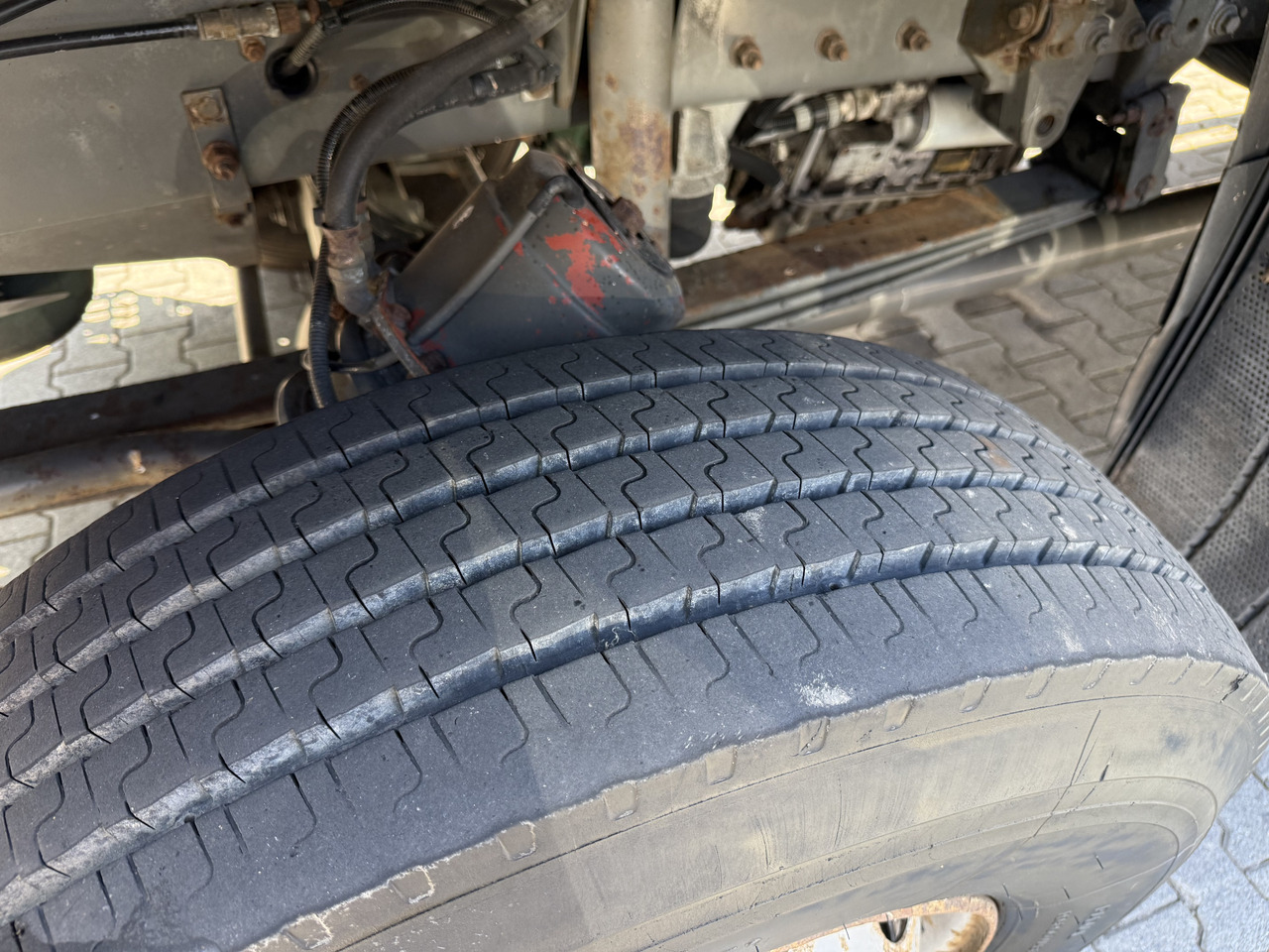 Volvo FM12 420 4X4 Kran MKG 300 bis 24 Meter - Вантажівка з маніпулятором: фото 5 Volvo FM12 420 4X4 Kran MKG 300 bis 24 Meter - Вантажівка з маніпулятором: фото 5