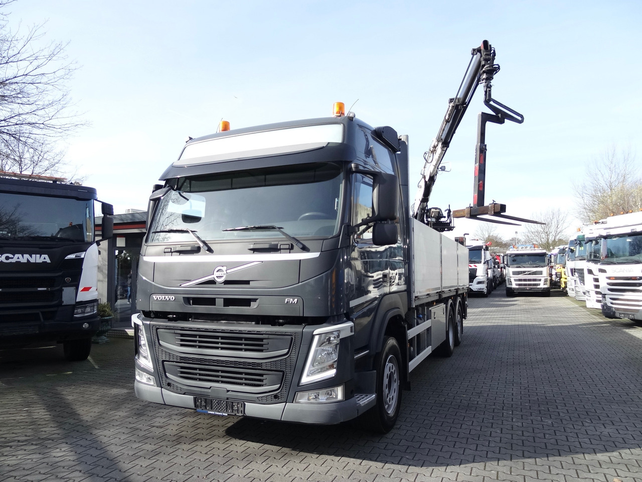 Volvo FM370 6X2*4 Kennis K14 Kran - Бортова вантажівка/ Платформа, Вантажівка з маніпулятором: фото 2 Volvo FM370 6X2*4 Kennis K14 Kran - Бортова вантажівка/ Платформа, Вантажівка з маніпулятором: фото 2