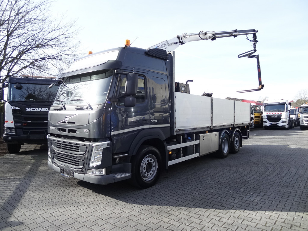 Volvo FM370 6X2*4 Kennis K14 Kran - Вантажівка з маніпулятором, Бортова вантажівка/ Платформа: фото 2 Volvo FM370 6X2*4 Kennis K14 Kran - Вантажівка з маніпулятором, Бортова вантажівка/ Платформа: фото 2