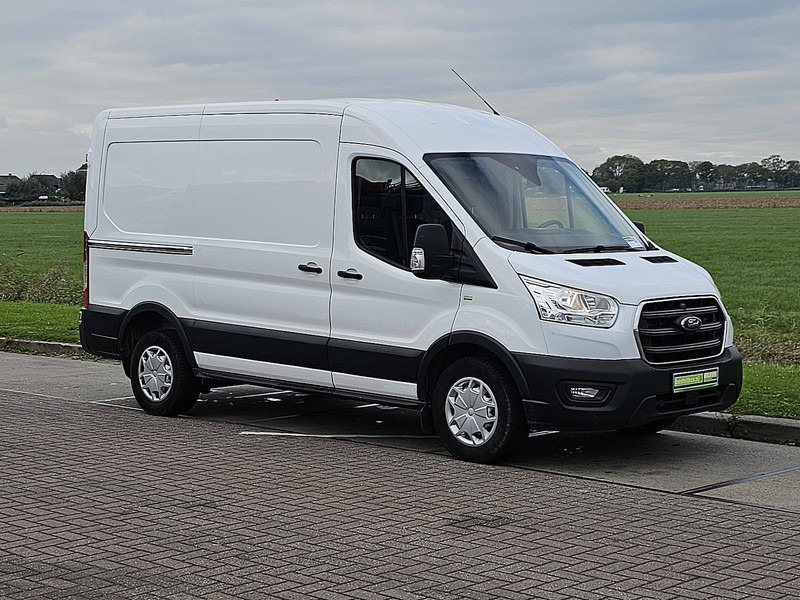 Ford Transit 2.0 TDCI 130 L2H2 - Суцільнометалевий фургон: фото 5 Ford Transit 2.0 TDCI 130 L2H2 - Суцільнометалевий фургон: фото 5