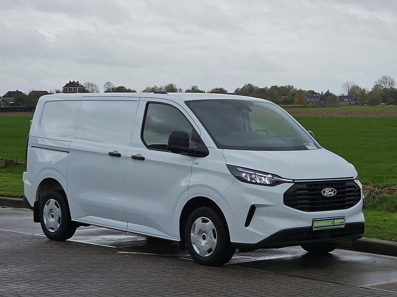 Ford Transit Custom 2.0 L1H1 Navi Euro6 AC! - Суцільнометалевий фургон: фото 5 Ford Transit Custom 2.0 L1H1 Navi Euro6 AC! - Суцільнометалевий фургон: фото 5