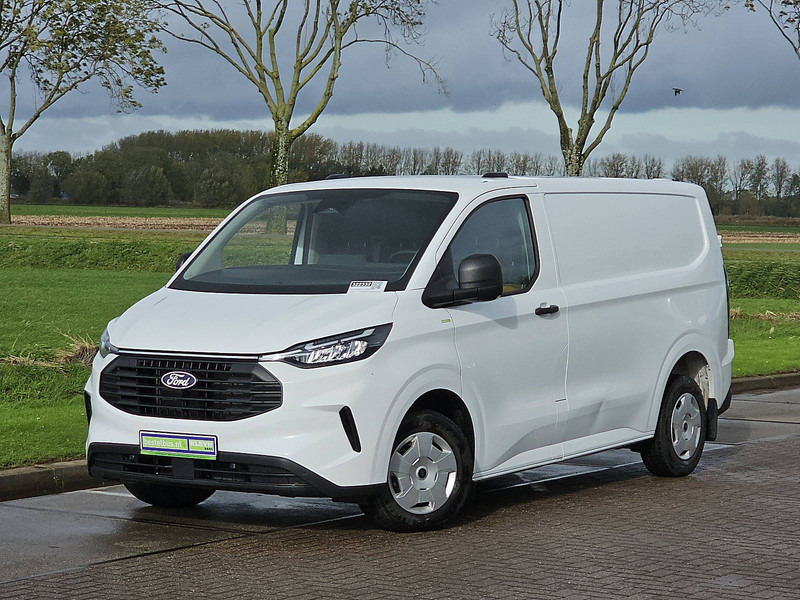 Ford Transit Custom 2.0 L1H1 Navi Euro6 AC! - Суцільнометалевий фургон: фото 2 Ford Transit Custom 2.0 L1H1 Navi Euro6 AC! - Суцільнометалевий фургон: фото 2