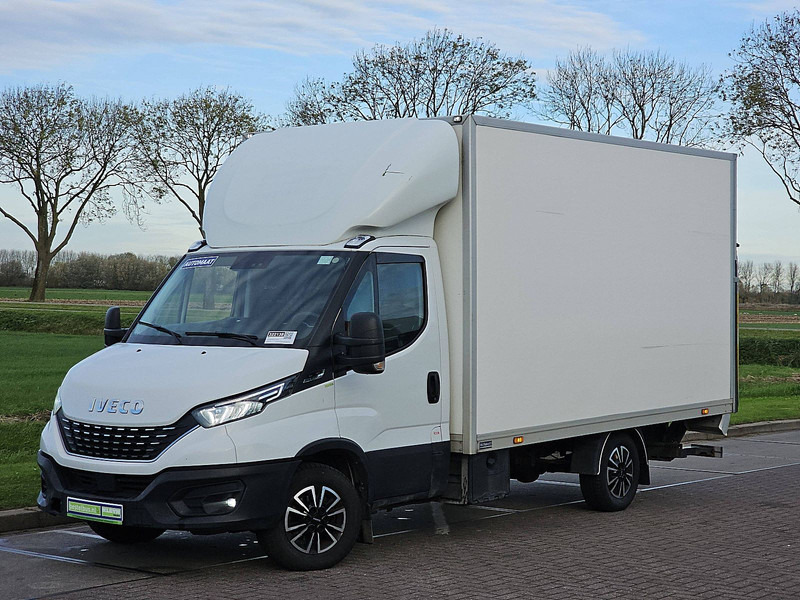 Iveco Daily 35 S 16 AUT. LAADKLEP - Фургон з закритим кузовом: фото 2 Iveco Daily 35 S 16 AUT. LAADKLEP - Фургон з закритим кузовом: фото 2