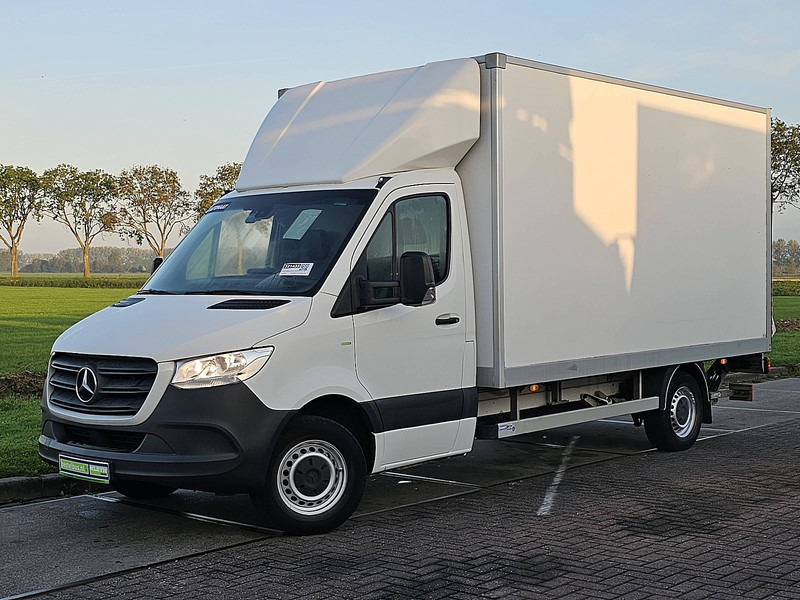 Mercedes-Benz Sprinter 316 Bakwagen Laadklep! - Фургон з закритим кузовом: фото 2 Mercedes-Benz Sprinter 316 Bakwagen Laadklep! - Фургон з закритим кузовом: фото 2
