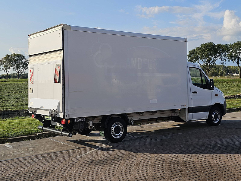Mercedes-Benz Sprinter 316 Bakwagen Laadklep! - Фургон з закритим кузовом: фото 3 Mercedes-Benz Sprinter 316 Bakwagen Laadklep! - Фургон з закритим кузовом: фото 3