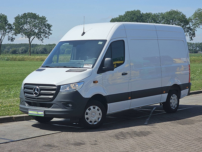 Mercedes-Benz Sprinter 317 L2H2 Navi Mbux - Суцільнометалевий фургон: фото 2 Mercedes-Benz Sprinter 317 L2H2 Navi Mbux - Суцільнометалевий фургон: фото 2