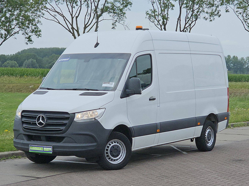 Mercedes-Benz Sprinter 319 L2H2 V6 3.5t-Trekh. - Суцільнометалевий фургон: фото 2 Mercedes-Benz Sprinter 319 L2H2 V6 3.5t-Trekh. - Суцільнометалевий фургон: фото 2