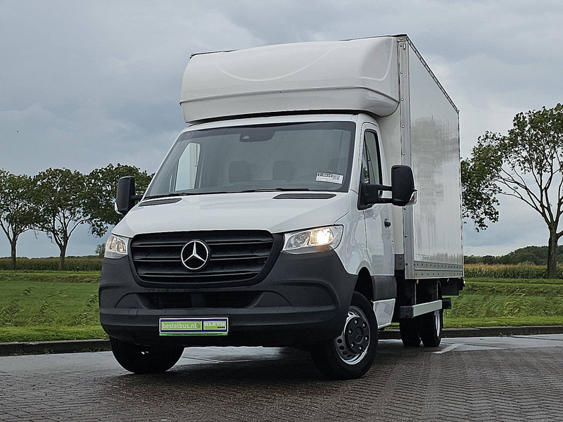 Mercedes-Benz Sprinter 515 Bakwagen Laadklep! - Фургон з закритим кузовом: фото 1 Mercedes-Benz Sprinter 515 Bakwagen Laadklep! - Фургон з закритим кузовом: фото 1