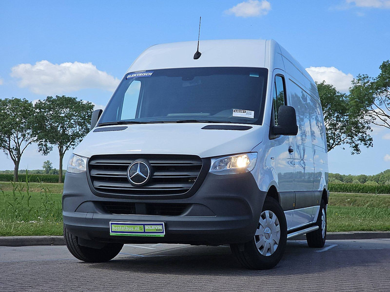 Mercedes-Benz eSprinter L2H2 35 KWH - Суцільнометалевий фургон, Електричний фургон: фото 1 Mercedes-Benz eSprinter L2H2 35 KWH - Суцільнометалевий фургон, Електричний фургон: фото 1