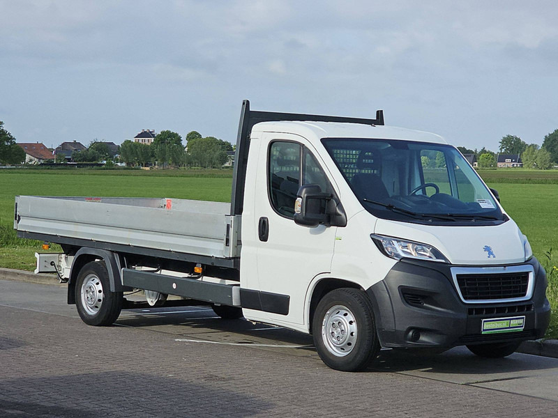 Peugeot Boxer 335 - Легка бортова вантажівка: фото 5 Peugeot Boxer 335 - Легка бортова вантажівка: фото 5