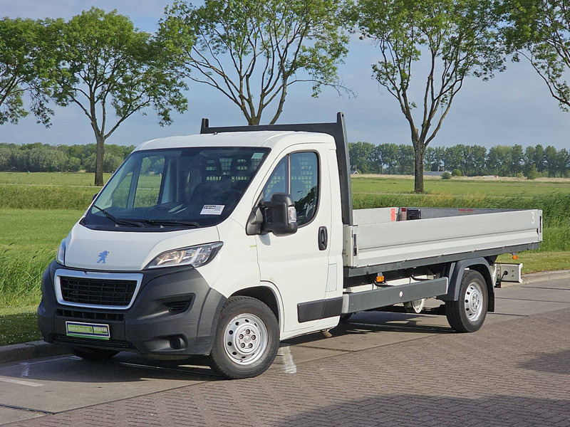 Peugeot Boxer 335 - Легка бортова вантажівка: фото 2 Peugeot Boxer 335 - Легка бортова вантажівка: фото 2