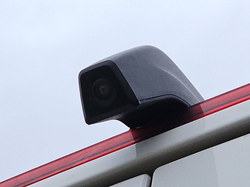 Суцільнометалевий фургон Volkswagen Crafter 2.0 TDI 177 AUT. L3H3: фото 18