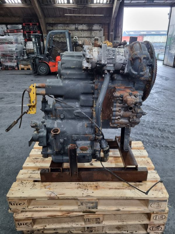 Komatsu WA320-3 Gearbox (Plant) - Коробка передач в категорії Будівельна техніка: фото 2 Komatsu WA320-3 Gearbox (Plant) - Коробка передач в категорії Будівельна техніка: фото 2