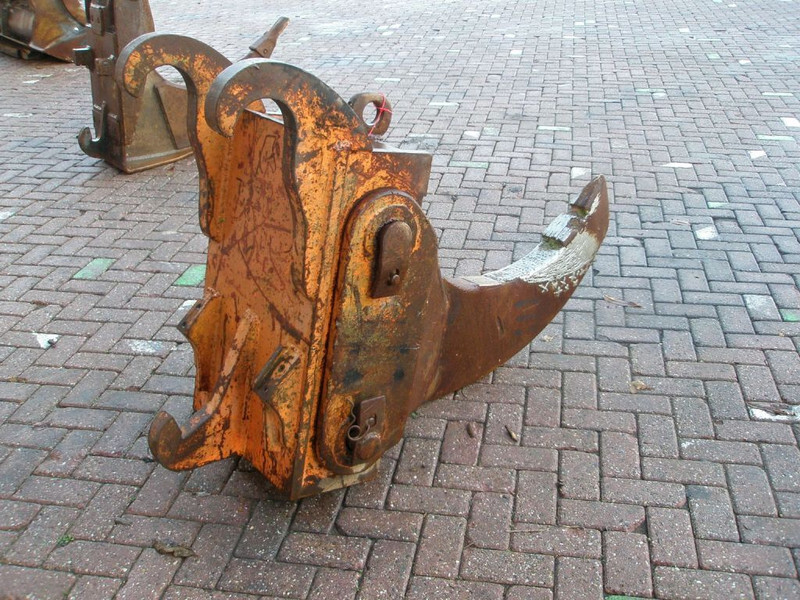 Atlas Ripper Ripper - Розпушувач в категорії Будівельна техніка: фото 2 Atlas Ripper Ripper - Розпушувач в категорії Будівельна техніка: фото 2