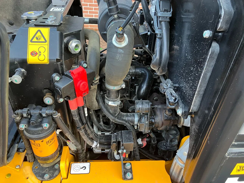 JCB 403 PLUS - Гусеничний міні-навантажувач: фото 5 JCB 403 PLUS - Гусеничний міні-навантажувач: фото 5