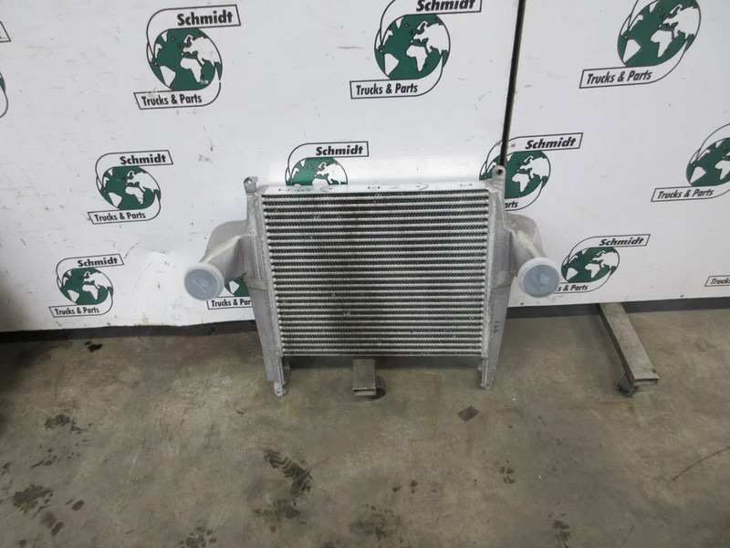 DAF 1708456 // 1708449 RADIATEUR INTERCOOLER DAF 230 LF MODEL 2020 - Радіатор в категорії Вантажівки: фото 3 DAF 1708456 // 1708449 RADIATEUR INTERCOOLER DAF 230 LF MODEL 2020 - Радіатор в категорії Вантажівки: фото 3