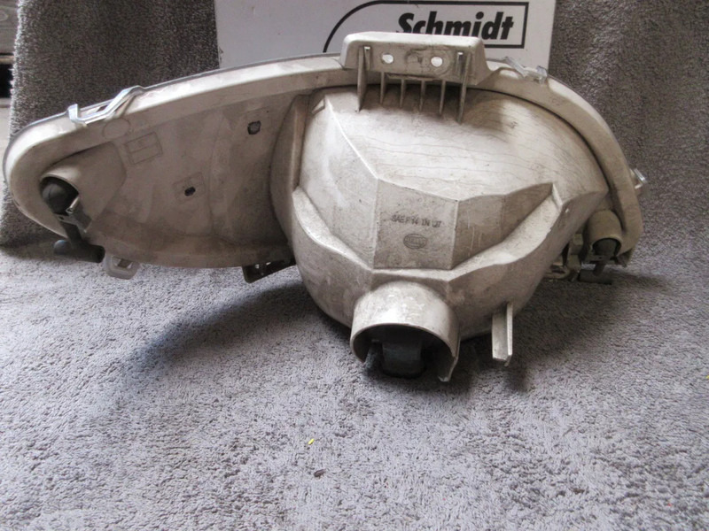 DAF 2032701 // 2032702 MISTLAMP R+L DAF XF CF EURO 6 MODEL 2018 - Протитуманна фара в категорії Вантажівки: фото 3 DAF 2032701 // 2032702 MISTLAMP R+L DAF XF CF EURO 6 MODEL 2018 - Протитуманна фара в категорії Вантажівки: фото 3