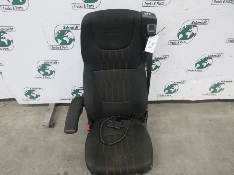 DAF 2104652 LUXEN STOEL DAF XF 450 EURO 6 MODEL 2021 - Сидіння в категорії Вантажівки: фото 4 DAF 2104652 LUXEN STOEL DAF XF 450 EURO 6 MODEL 2021 - Сидіння в категорії Вантажівки: фото 4