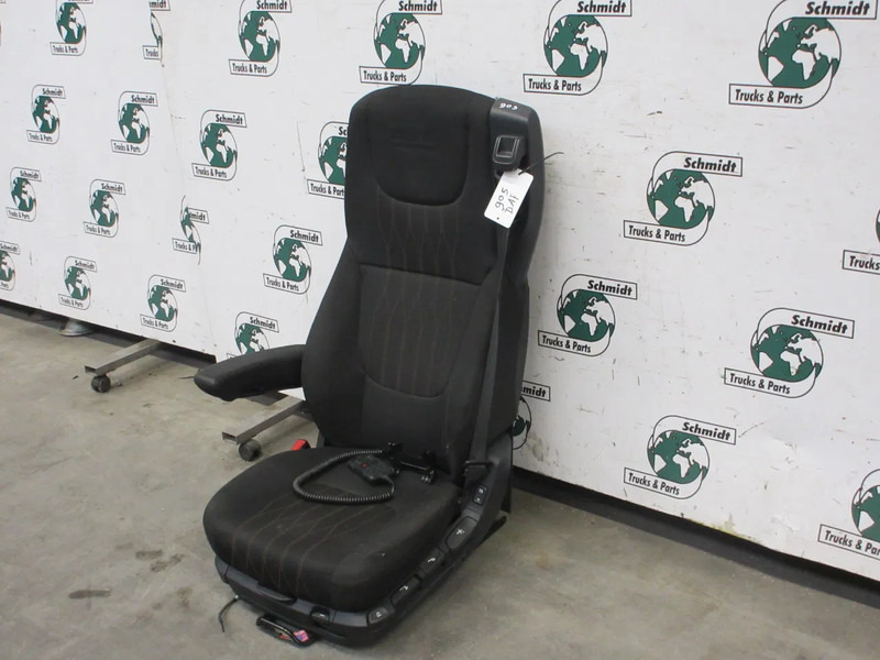 DAF 2104652 LUXEN STOEL DAF XF 450 EURO 6 MODEL 2021 - Сидіння в категорії Вантажівки: фото 2 DAF 2104652 LUXEN STOEL DAF XF 450 EURO 6 MODEL 2021 - Сидіння в категорії Вантажівки: фото 2