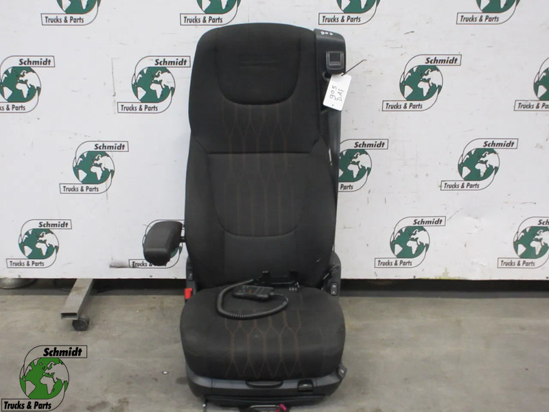 DAF 2104652 LUXEN STOEL DAF XF 450 EURO 6 MODEL 2021 - Сидіння в категорії Вантажівки: фото 1 DAF 2104652 LUXEN STOEL DAF XF 450 EURO 6 MODEL 2021 - Сидіння в категорії Вантажівки: фото 1