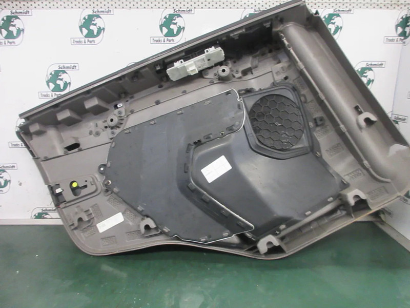 DAF 2795128 // 2649603 DEURPANEEL SCANIA P 410 NGS MODEL 2021 RECHTS - Кабіна й інтер'єр в категорії Вантажівки: фото 2 DAF 2795128 // 2649603 DEURPANEEL SCANIA P 410 NGS MODEL 2021 RECHTS - Кабіна й інтер'єр в категорії Вантажівки: фото 2