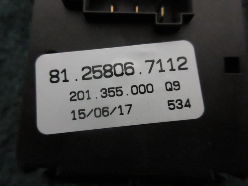 MAN 81.25806-7112 RAAMMODULEN RECHTS KAN MAN TGS TGX TGM TGL EURO 6 - Електрична система в категорії Вантажівки: фото 5 MAN 81.25806-7112 RAAMMODULEN RECHTS KAN MAN TGS TGX TGM TGL EURO 6 - Електрична система в категорії Вантажівки: фото 5