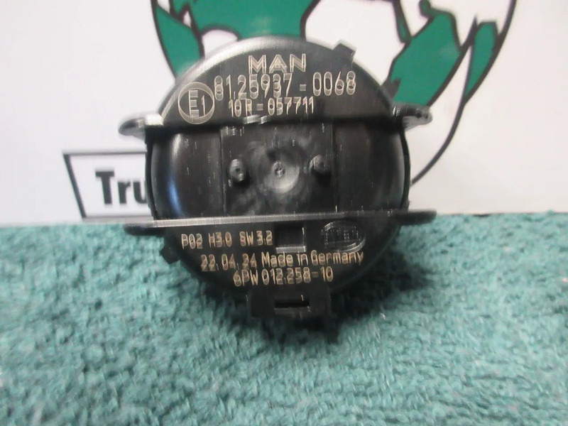 MAN 81.25937-0068 CAMERA SYSTEEM MAN 18.520 TGX - Електрична система в категорії Вантажівки: фото 4 MAN 81.25937-0068 CAMERA SYSTEEM MAN 18.520 TGX - Електрична система в категорії Вантажівки: фото 4