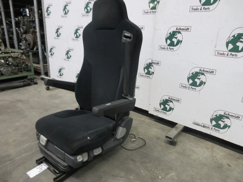 MAN 81.62307-6476 // 81.62307-6326 // STOELEN SET MAN TGM EURO 6 - Сидіння в категорії Вантажівки: фото 3 MAN 81.62307-6476 // 81.62307-6326 // STOELEN SET MAN TGM EURO 6 - Сидіння в категорії Вантажівки: фото 3