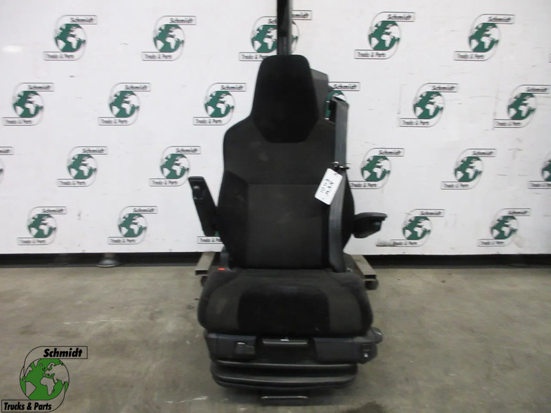 MAN 81.62310-6439 BESTURDES STOEL MAN 18.520 MODEL 2024 - Сидіння в категорії Вантажівки: фото 1 MAN 81.62310-6439 BESTURDES STOEL MAN 18.520 MODEL 2024 - Сидіння в категорії Вантажівки: фото 1