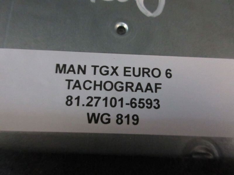 MAN TGX 81.27101-6593 TACHOGRAAF EURO 6 765.971KM - Електрична система в категорії Вантажівки: фото 4 MAN TGX 81.27101-6593 TACHOGRAAF EURO 6 765.971KM - Електрична система в категорії Вантажівки: фото 4