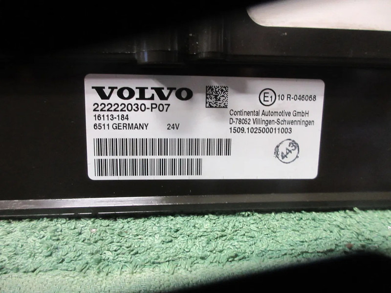 Volvo 22222030 INSTRUMENTENPANEEL VOLVO FH 500 EURO 6 MODEL 2021 - Приладова панель в категорії Вантажівки: фото 5 Volvo 22222030 INSTRUMENTENPANEEL VOLVO FH 500 EURO 6 MODEL 2021 - Приладова панель в категорії Вантажівки: фото 5