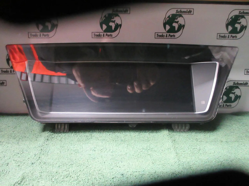 Volvo 23595812 INSTRUMENTENPANEEL VOLVO FM 330 EURO 6 MODEL 2023 - Приладова панель в категорії Вантажівки: фото 3 Volvo 23595812 INSTRUMENTENPANEEL VOLVO FM 330 EURO 6 MODEL 2023 - Приладова панель в категорії Вантажівки: фото 3