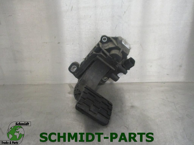 Volvo 82849300 Gaspedaal - Педаль в категорії Вантажівки: фото 1 Volvo 82849300 Gaspedaal - Педаль в категорії Вантажівки: фото 1