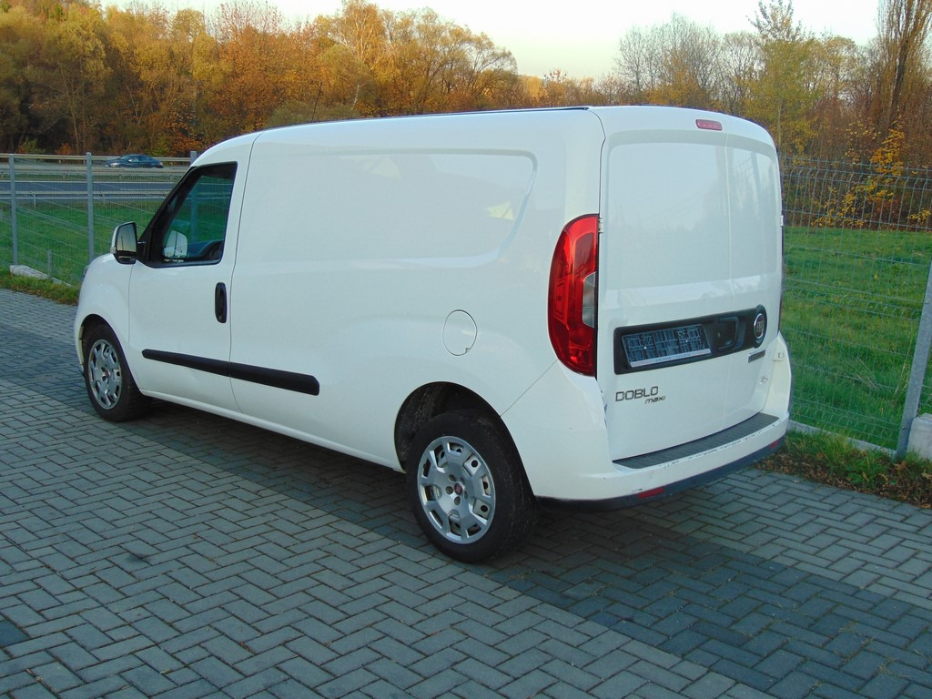 FIAT Doblo 1,6 MultiJet 105KM MAXI MAX - Легковий фургон: фото 3 FIAT Doblo 1,6 MultiJet 105KM MAXI MAX - Легковий фургон: фото 3