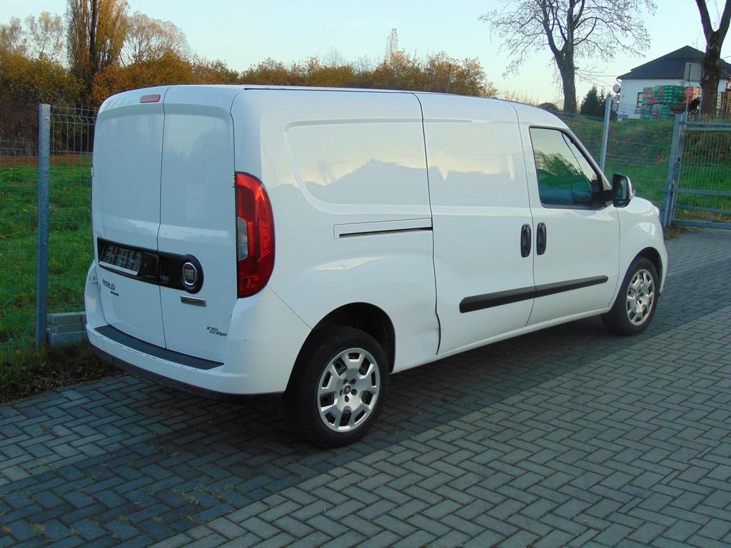 FIAT Doblo 1,6 MultiJet 105KM MAXI MAX - Легковий фургон: фото 4 FIAT Doblo 1,6 MultiJet 105KM MAXI MAX - Легковий фургон: фото 4