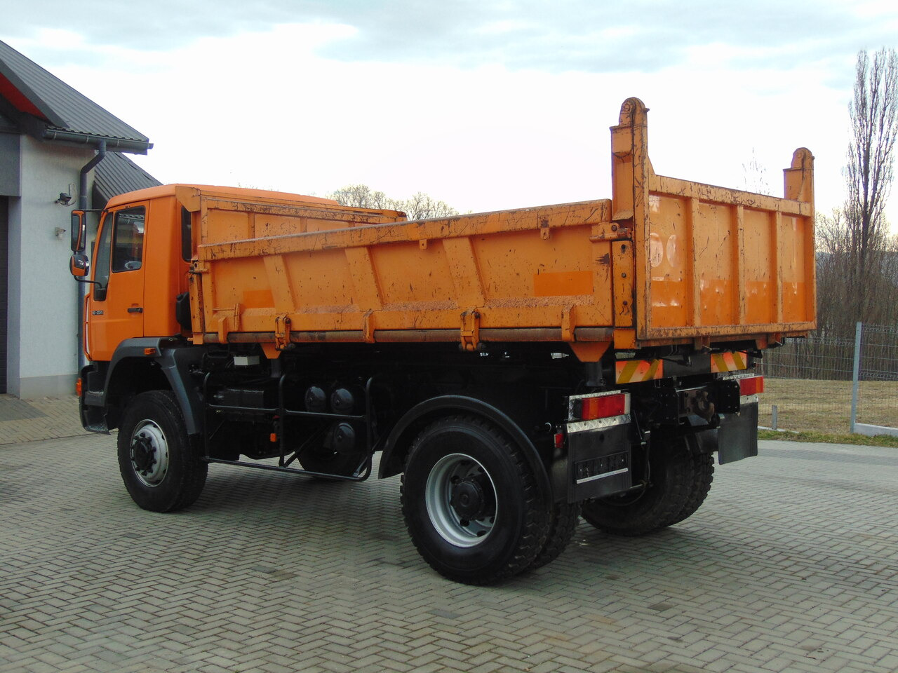 MAN 18-224 4x4 KIPER - Самоскид вантажівка: фото 3 MAN 18-224 4x4 KIPER - Самоскид вантажівка: фото 3