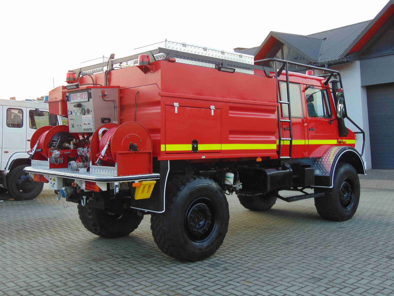 MERCEDES-BENZ Unimog U5000 4x4 DESAUTEL - 5000 WATER !!! - Пожежна машина: фото 4 MERCEDES-BENZ Unimog U5000 4x4 DESAUTEL - 5000 WATER !!! - Пожежна машина: фото 4