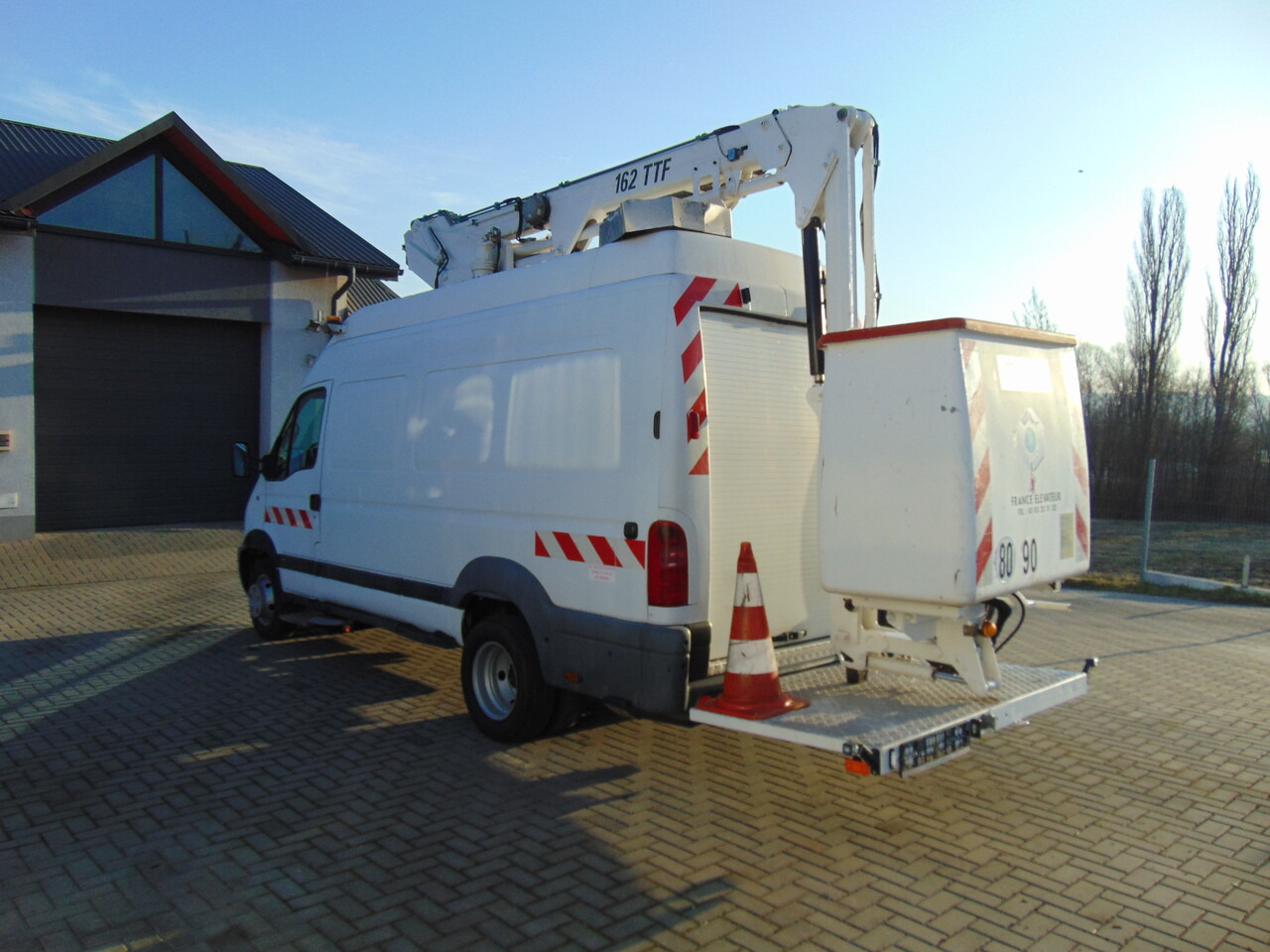 RENAULT Mascott 2,8dCi 110 L2H3 France Elevateur 152TTF 162TTF - Автовишка: фото 3 RENAULT Mascott 2,8dCi 110 L2H3 France Elevateur 152TTF 162TTF - Автовишка: фото 3