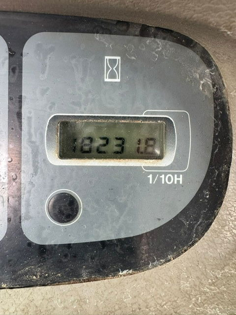 Гусеничний екскаватор Case CX130: фото 14