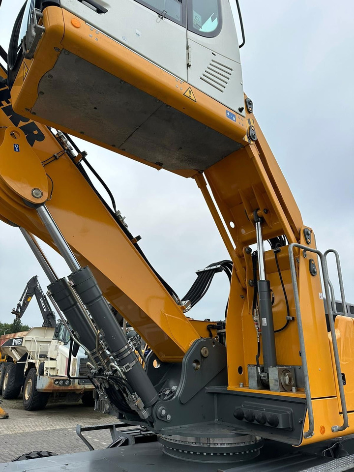 Liebherr LH 30 M - Перевантажувач: фото 2 Liebherr LH 30 M - Перевантажувач: фото 2